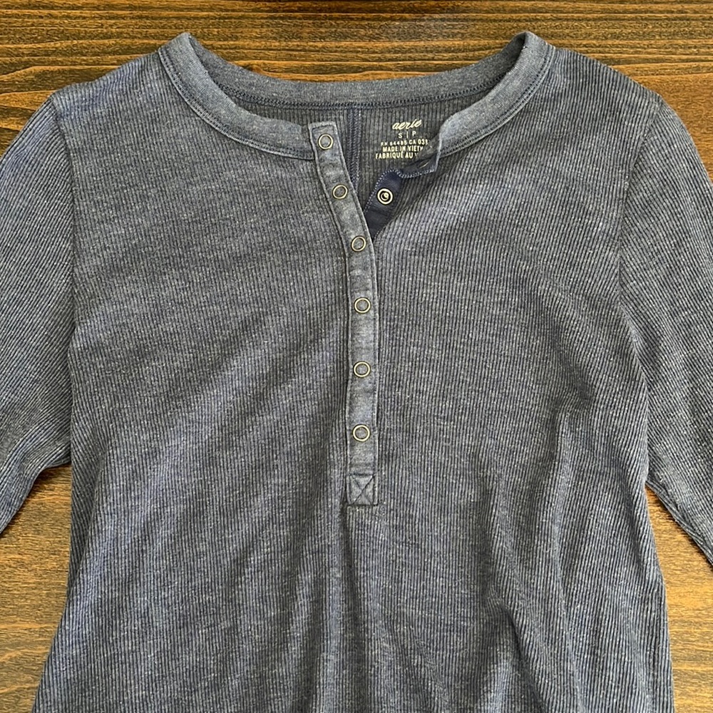 Long sleeve aerie top size small (washed blue)